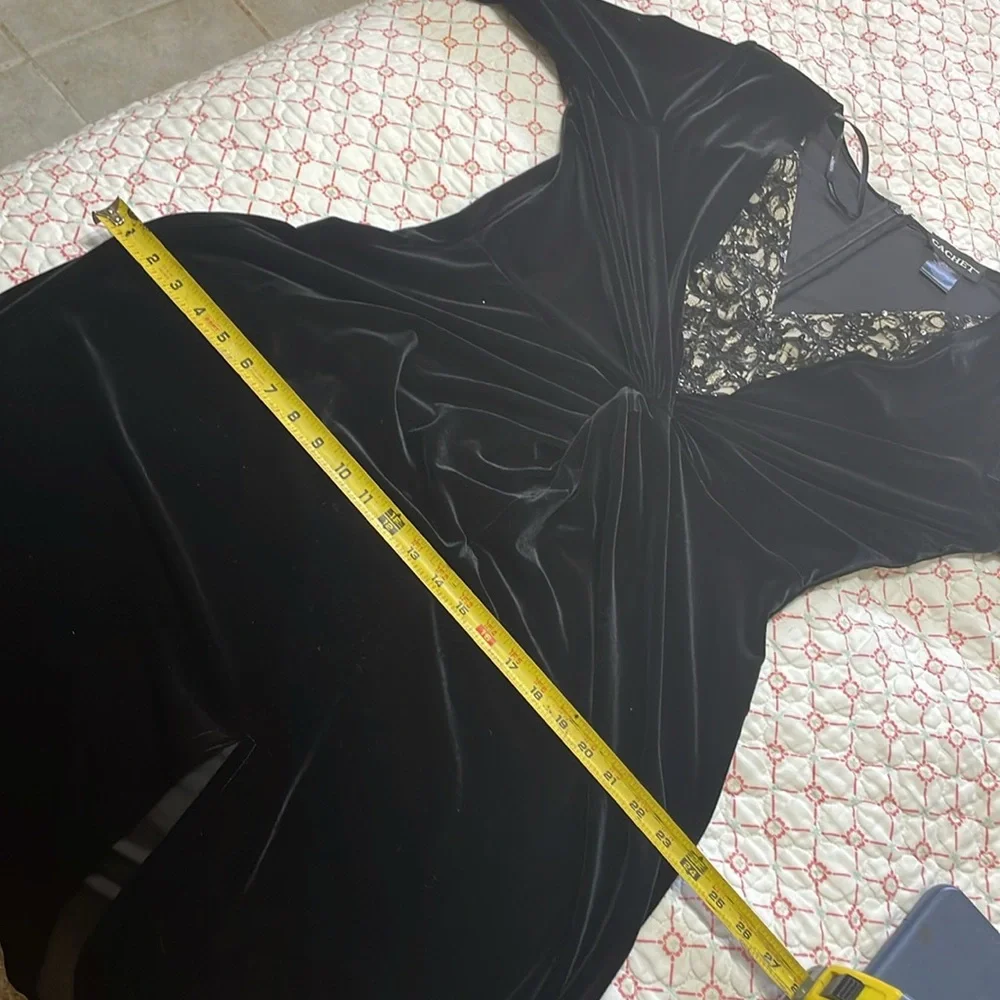 Cache velvet tlace trim dress with front slit